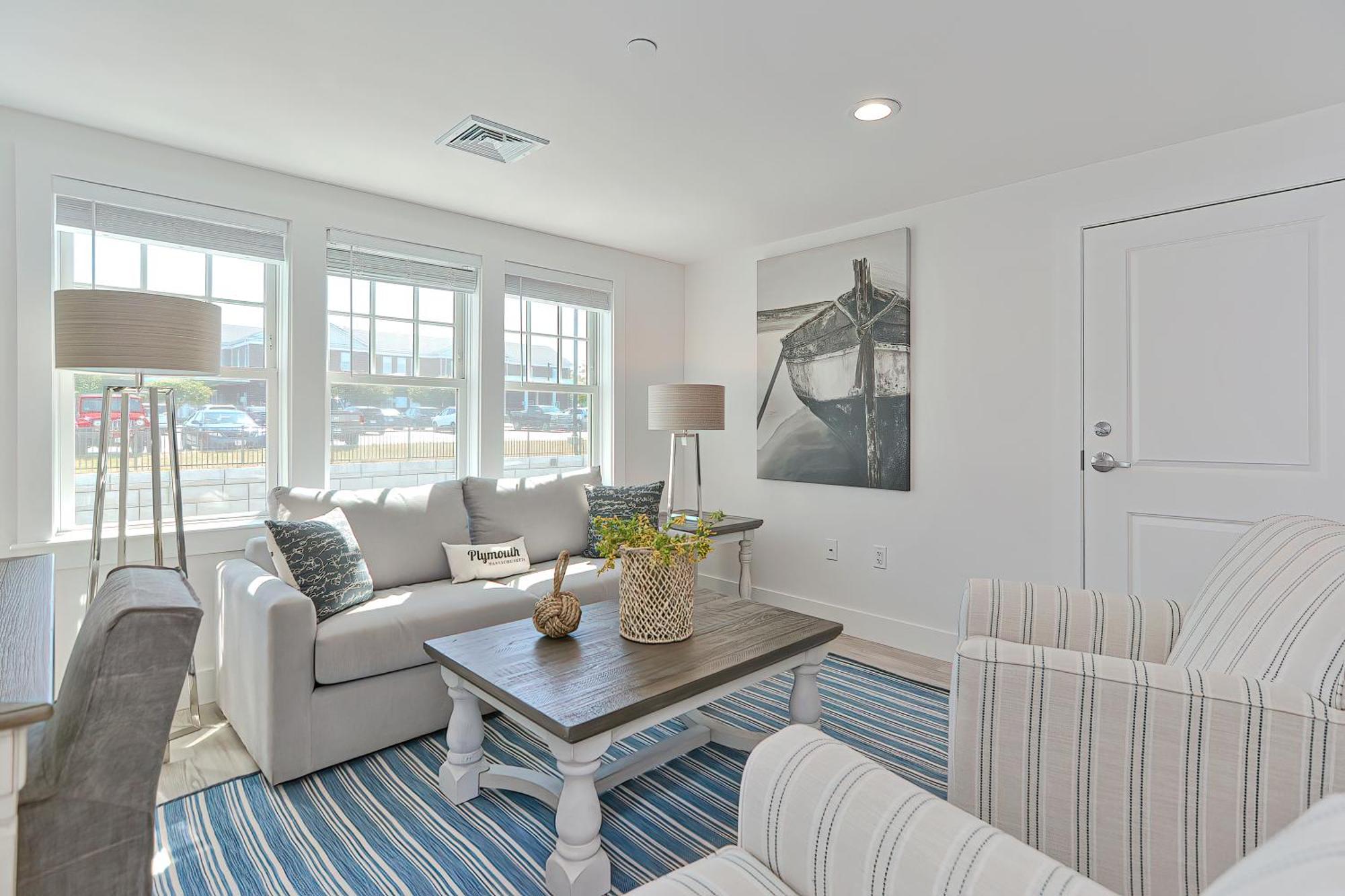 Harbourtown Suites On Plymouth Harbor Exteriör bild