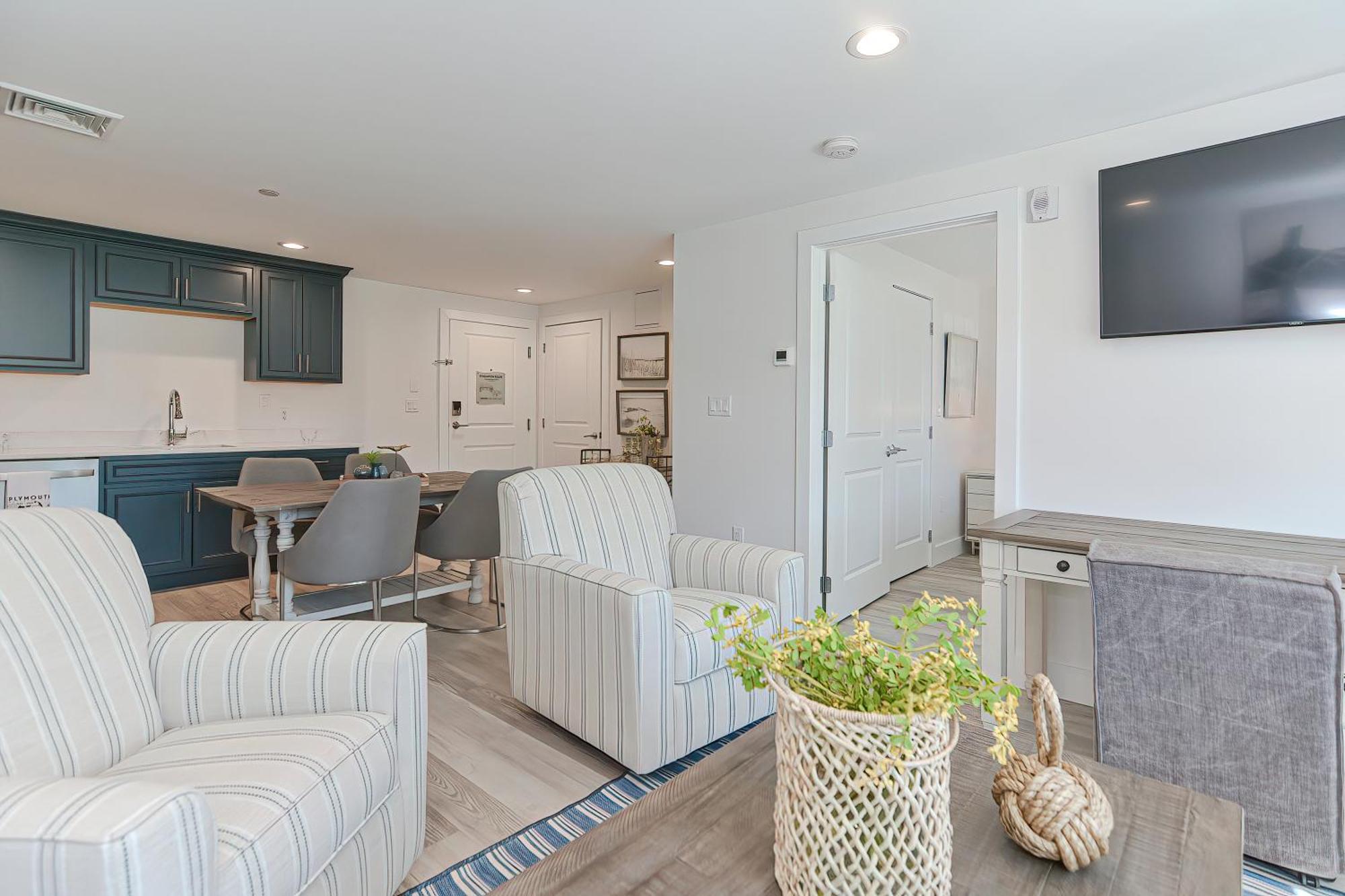 Harbourtown Suites On Plymouth Harbor Exteriör bild